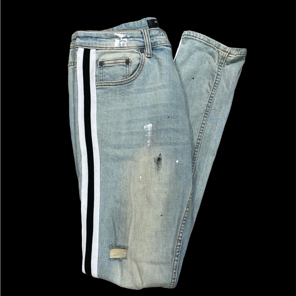 SERENEDE Distressed Knee Denim